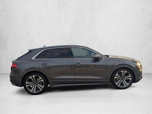 Used 2022 Audi Q8 Prestige image 4