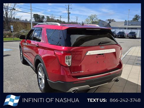 Used 2021 Ford Explorer Limited w/ Equipment Group 301A AWD/4WD image 13