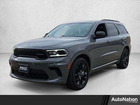 Used 2023 Dodge Durango GT image 1