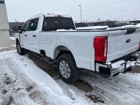 Used 2024 Ford F250 XLT image 8