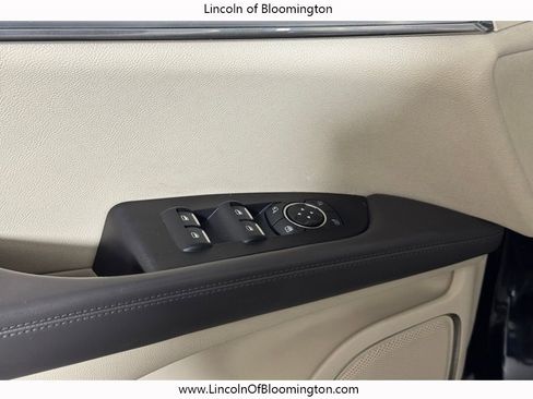 Used 2017 Lincoln MKX Reserve w/ Canadian Touring Package image 21