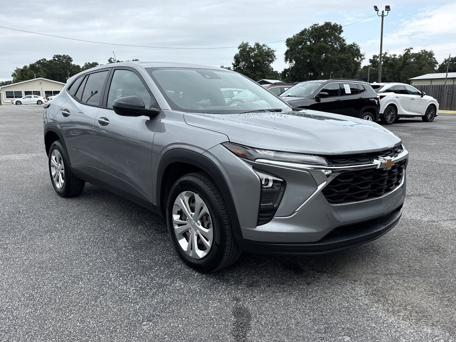 Used 2024 Chevrolet Trax LS FWD image 7