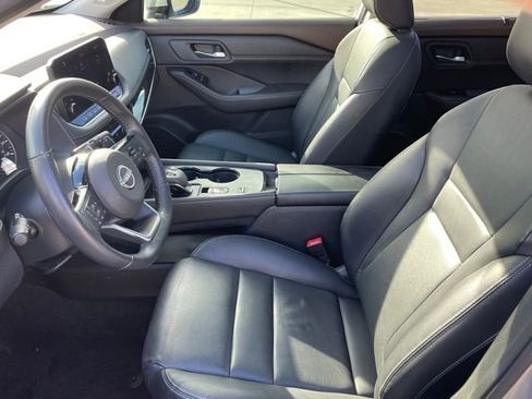 Used 2023 Nissan Rogue SL w/ SL Premium Package image 14