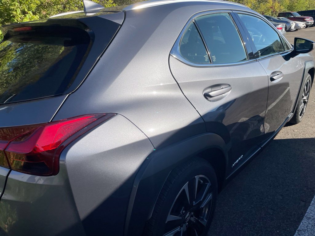Used 2019 Lexus UX 250h w/ Accessory Package AWD/4WD image 22