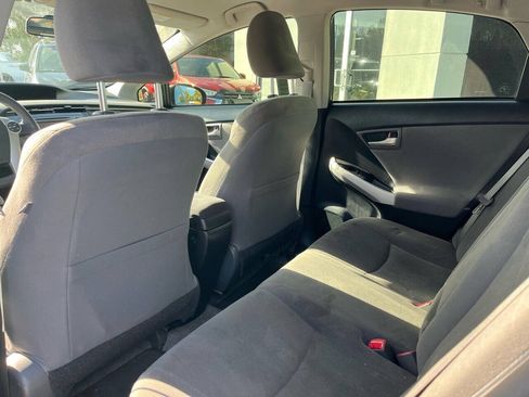 Used 2014 Toyota Prius Two FWD image 17