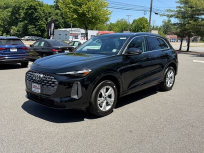 Used 2025 Audi Q5 Premium w/ Convenience Package