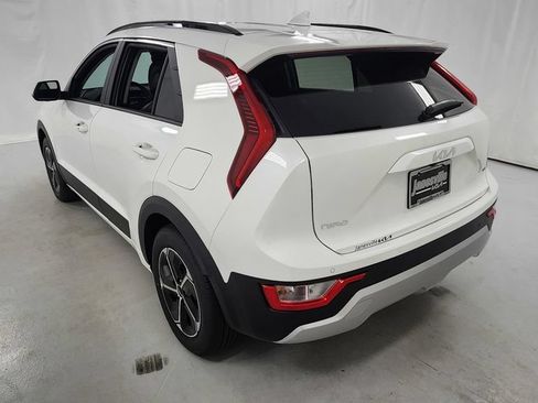 New 2026 Kia Niro EX FWD image 5