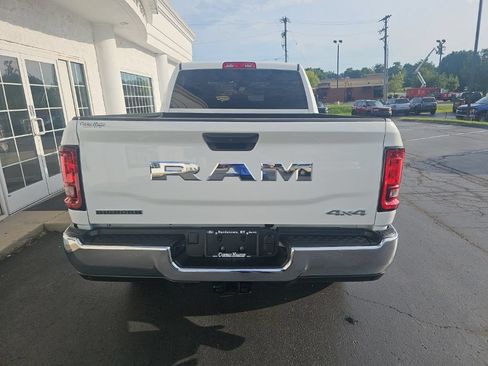 Used 2025 RAM 2500 Big Horn AWD/4WD image 5