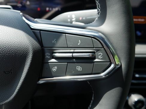 New 2026 Chevrolet Traverse LT w/ Enhanced Driving Package image 13