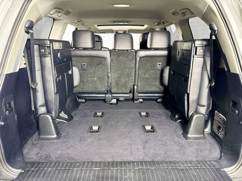 Used 2016 Toyota Land Cruiser image 34