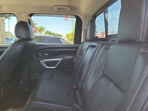 Certified 2022 Nissan Titan SV w/ SV Convenience Package image 17