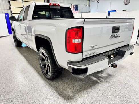 Used 2018 GMC Sierra 1500 SLE w/ SLE Value Package AWD/4WD image 4