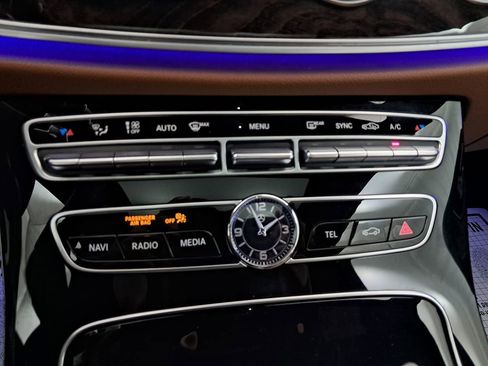 Used 2018 Mercedes-Benz E 400 4MATIC Coupe image 38