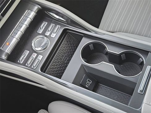 New 2026 Lincoln Nautilus Reserve image 19