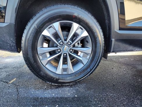 New 2026 Chevrolet Equinox LT image 9