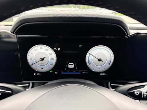 Certified 2021 Hyundai Elantra Limited FWD image 13