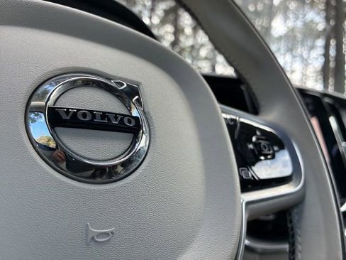 New 2025 Volvo XC60 T8 Plus w/ Protection Package Premier image 28