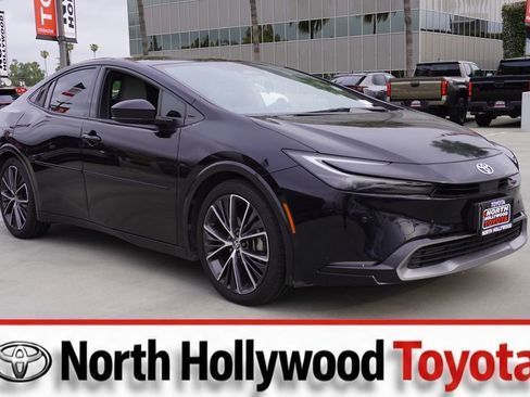 Used 2023 Toyota Prius Limited FWD image 1