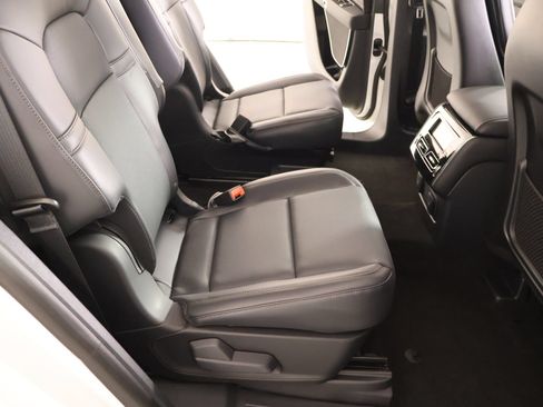 New 2026 Lincoln Aviator AWD image 15
