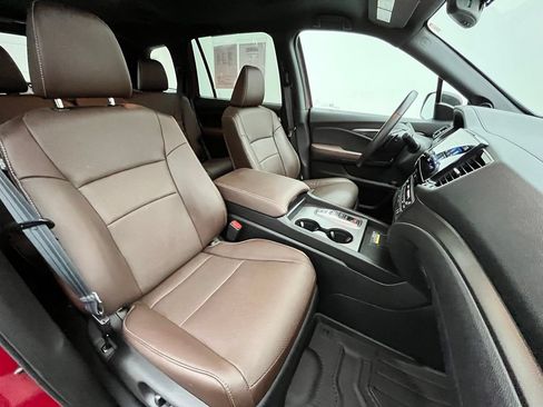 Used 2025 Honda Passport EX-L image 35
