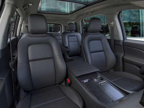 New 2025 Lincoln Aviator AWD w/ Equipment Group 101A image 10