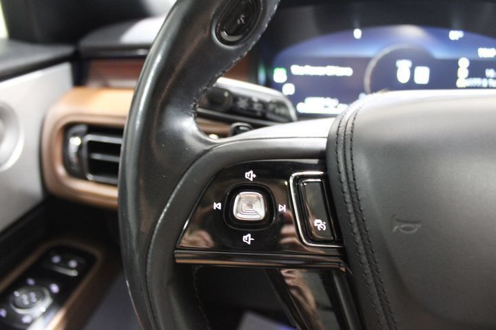 Used 2022 Lincoln Aviator Reserve w/ Equipment Group 201A AWD/4WD image 41