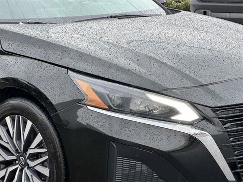 Certified 2023 Nissan Altima 2.5 SV image 8