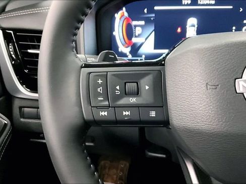 New 2025 Nissan Rogue SL image 22