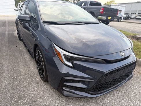 Used 2025 Toyota Corolla FX w/ Convenience Package FWD image 4
