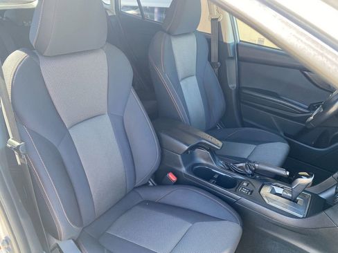 Used 2018 Subaru Crosstrek 2.0i Premium w/ Eyesight System image 16