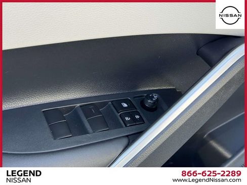 Used 2023 Toyota Corolla Cross L image 15