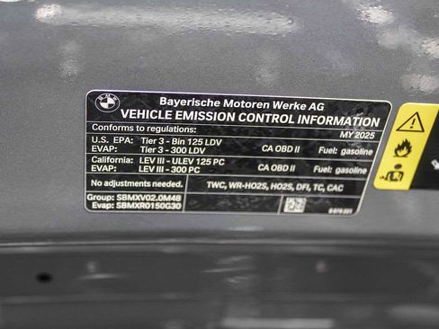 Used 2025 BMW 230i Coupe w/ Premium Package image 26