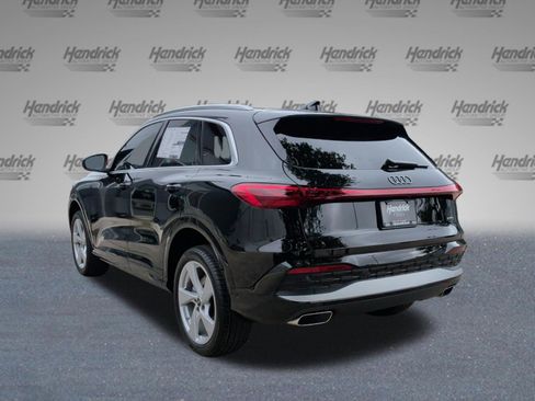 Used 2025 Audi Q5 Premium AWD/4WD image 7