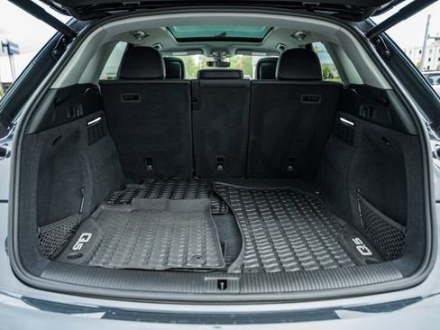 Used 2018 Audi Q5 2.0T Premium Plus w/ Premium Plus Package AWD/4WD image 10
