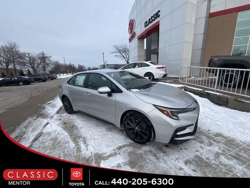 New 2026 Toyota Corolla SE image 2