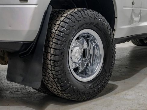 Used 2019 RAM 3500 Tradesman w/ Chrome Appearance Group AWD/4WD image 61