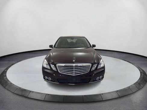 Used 2010 Mercedes-Benz E 350 Sedan image 2