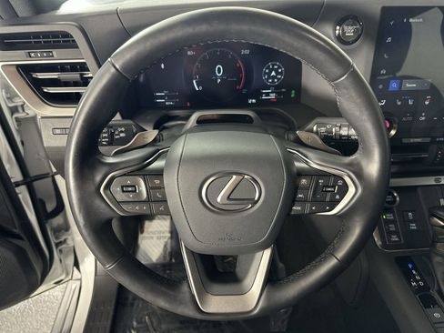 Used 2024 Lexus GX 550 AWD/4WD image 14
