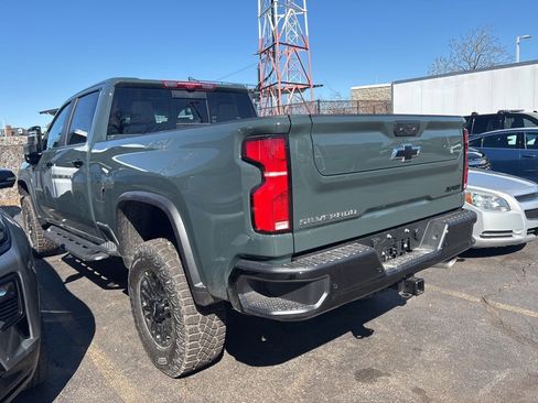 New 2026 Chevrolet Silverado 2500 ZR2 image 12