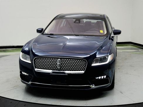 Used 2018 Lincoln Continental Reserve AWD/4WD image 2