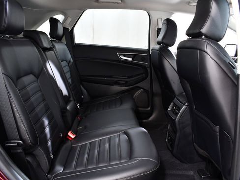 Used 2024 Ford Edge SEL w/ Convenience Package image 19