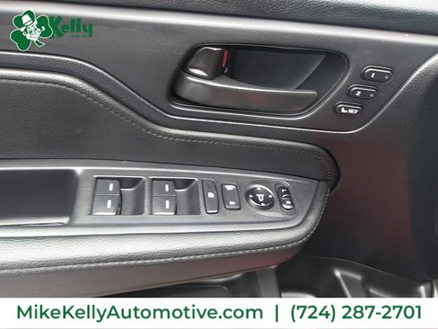 Used 2023 Honda Odyssey Sport image 18