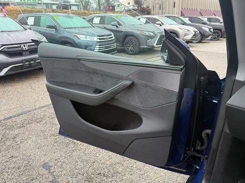 Used 2026 Tesla Model Y Long Range image 16