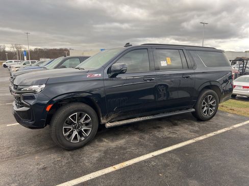 Used 2022 Chevrolet Suburban Z71 image 10