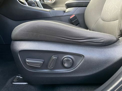 Used 2024 Toyota RAV4 XLE image 26