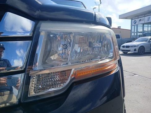 Used 2016 Ford Expedition XLT w/ Equipment Group 202A image 4