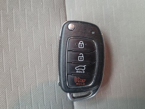 Used 2019 Hyundai Tucson SE AWD/4WD image 32