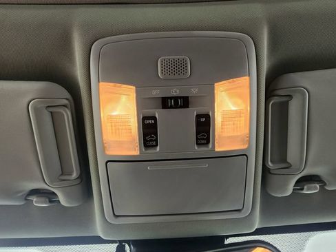 Used 2018 Toyota RAV4 Adventure AWD/4WD image 31