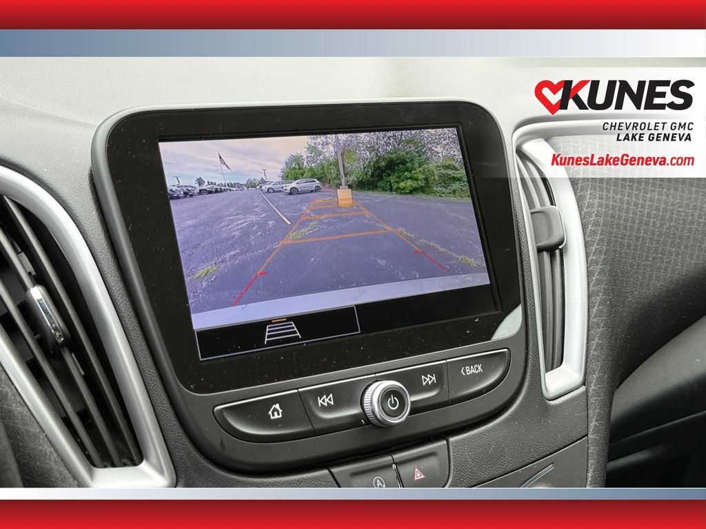 Used 2025 Chevrolet Malibu LT FWD image 26
