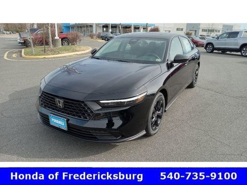 Certified 2025 Honda Accord SE image 4